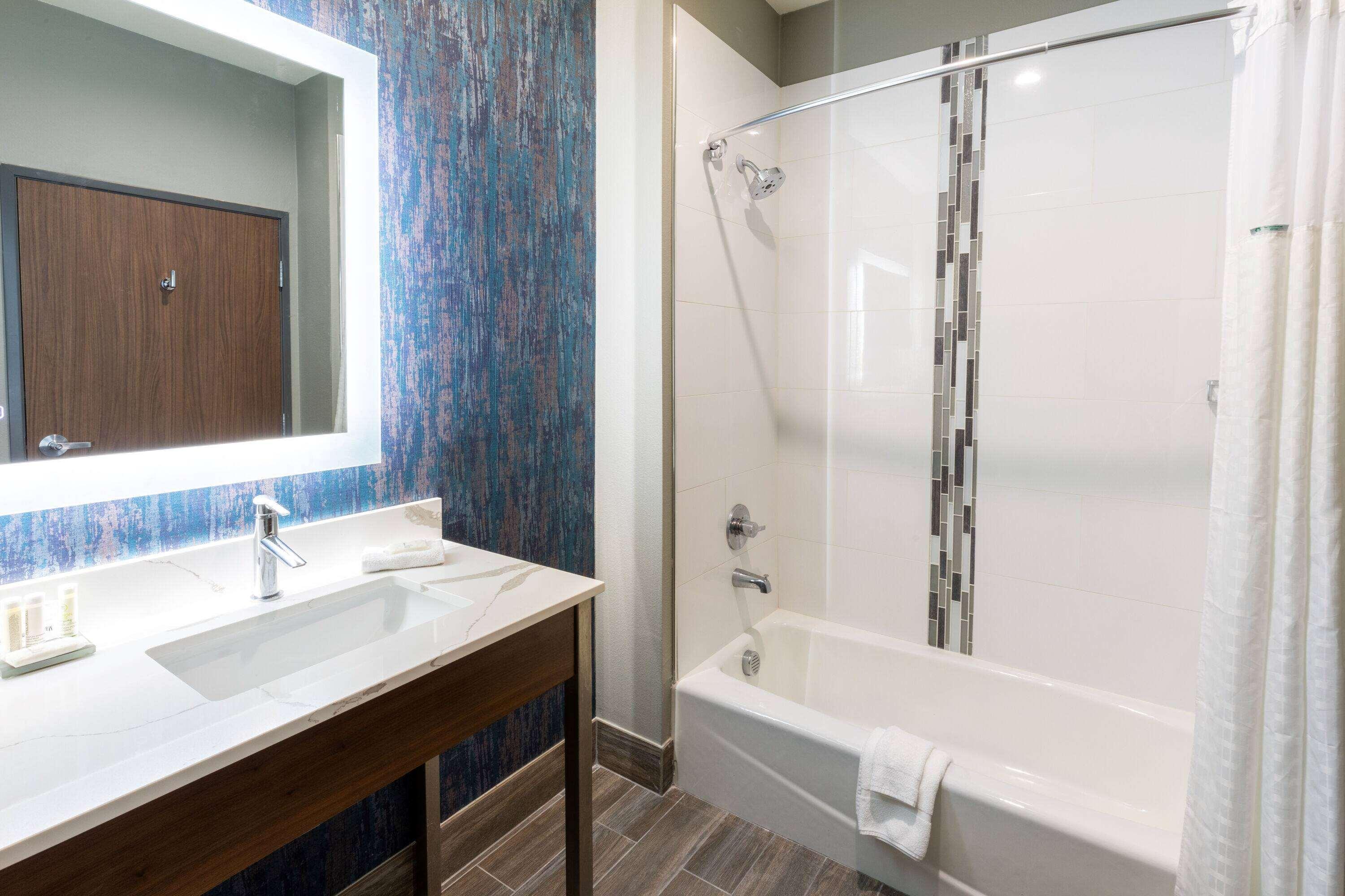 La Quinta Inn & Suites By Wyndham Dallas - Frisco Stadium Eksteriør bilde